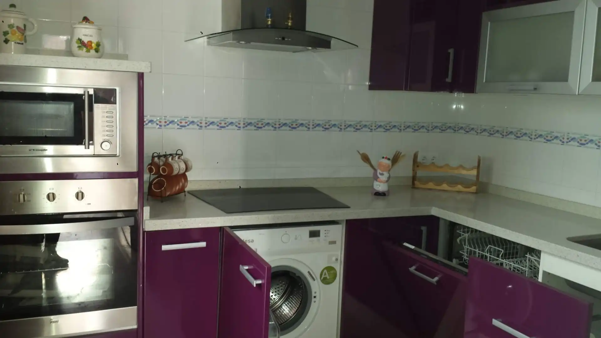 Küche von Einfamilien-Reihenhaus zum Verkauf in Villamartín mit Klimaanlage