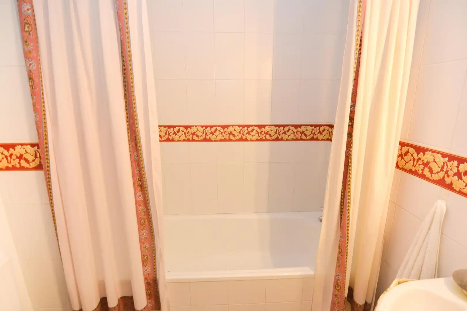 Baño de Casa adosada en venta en Navalcarnero con Aire acondicionado, Calefacción y Jardín privado
