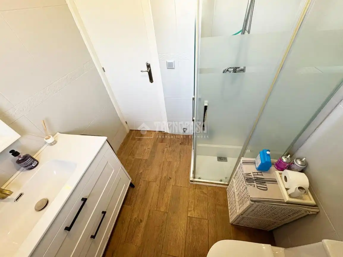 Bany de Casa o xalet en venda en Zaragoza amb Aire condicionat i Piscina