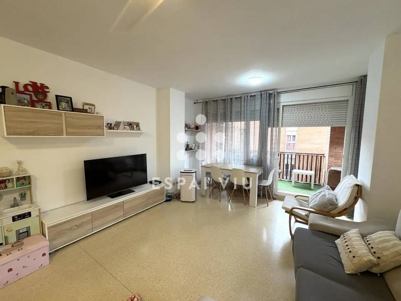 Piso en venta en Espronceda