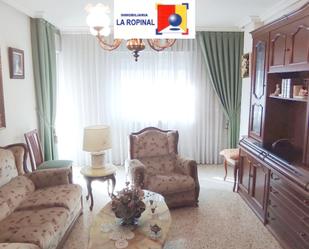 Sala d'estar de Pis en venda en Salamanca Capital amb Calefacció, Terrassa i Moblat