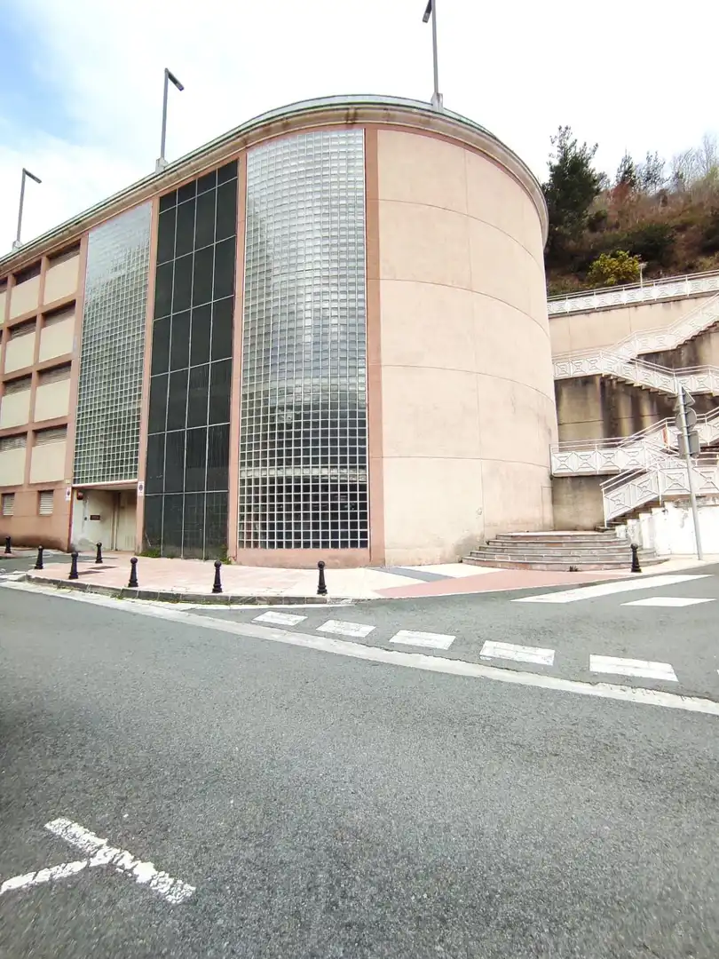 Aparcament amb ascensor en venda a Tiburzio Anitua Kalea, imagen 15
