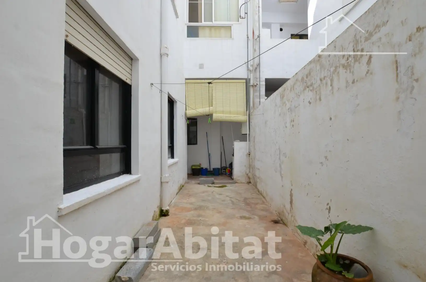 Vista exterior de Piso en venta en Simat de la Valldigna