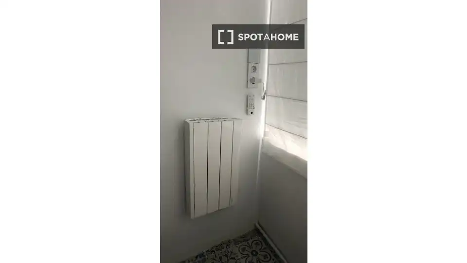 Habitación de Piso para compartir en Cullera con Aire acondicionado, Calefacción y Amueblado