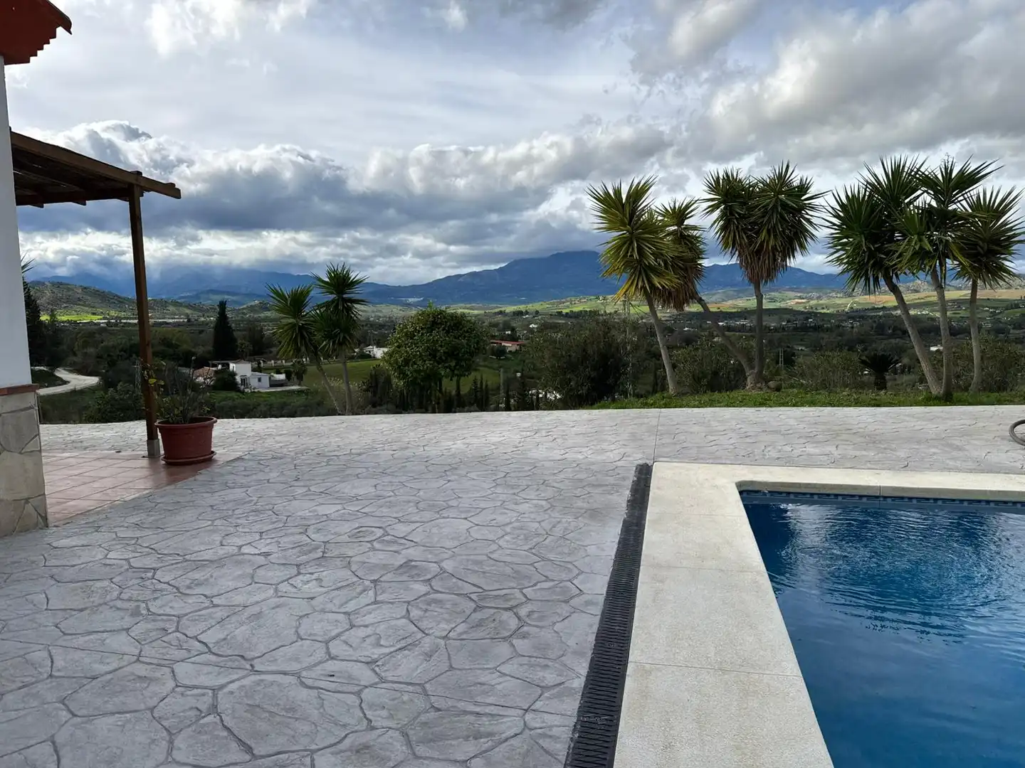 Terrasse von Haus oder Chalet zum Verkauf in Coín mit Klimaanlage, Privatgarten und Terrasse