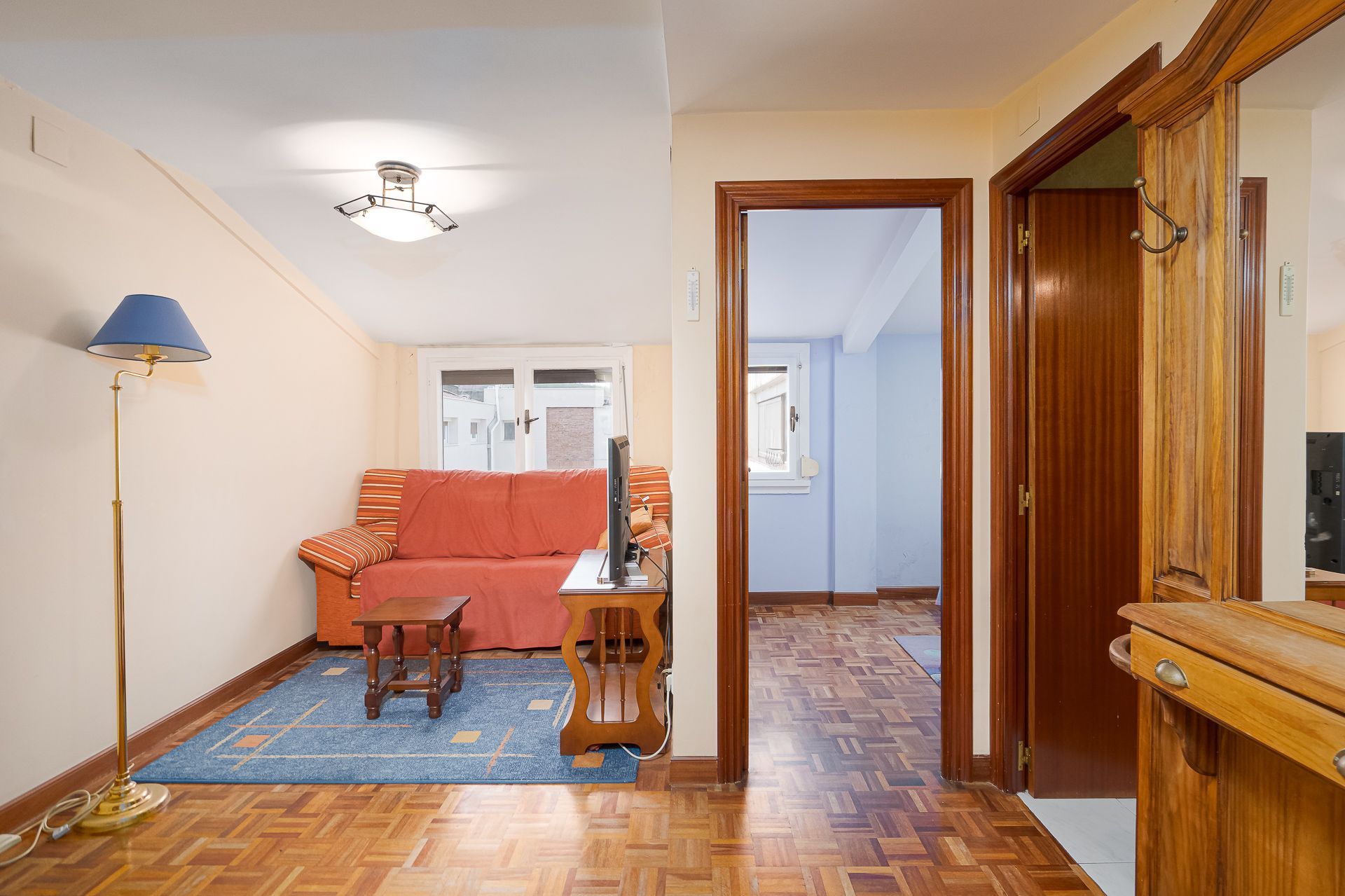 Dormitori de Apartament en venda en Donostia - San Sebastián  amb Terrassa