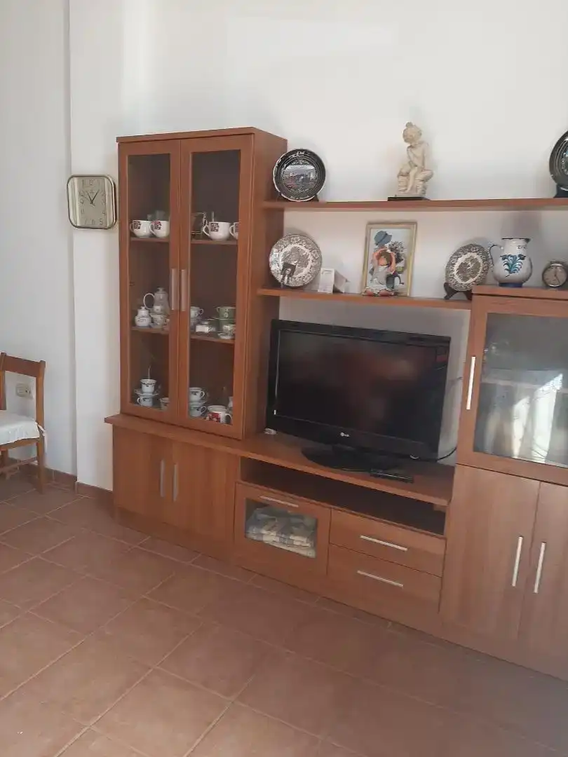 Wohnzimmer von Erdgeschoss zum Verkauf in Elche de la Sierra mit Möbliert, Ofen und Waschmaschine