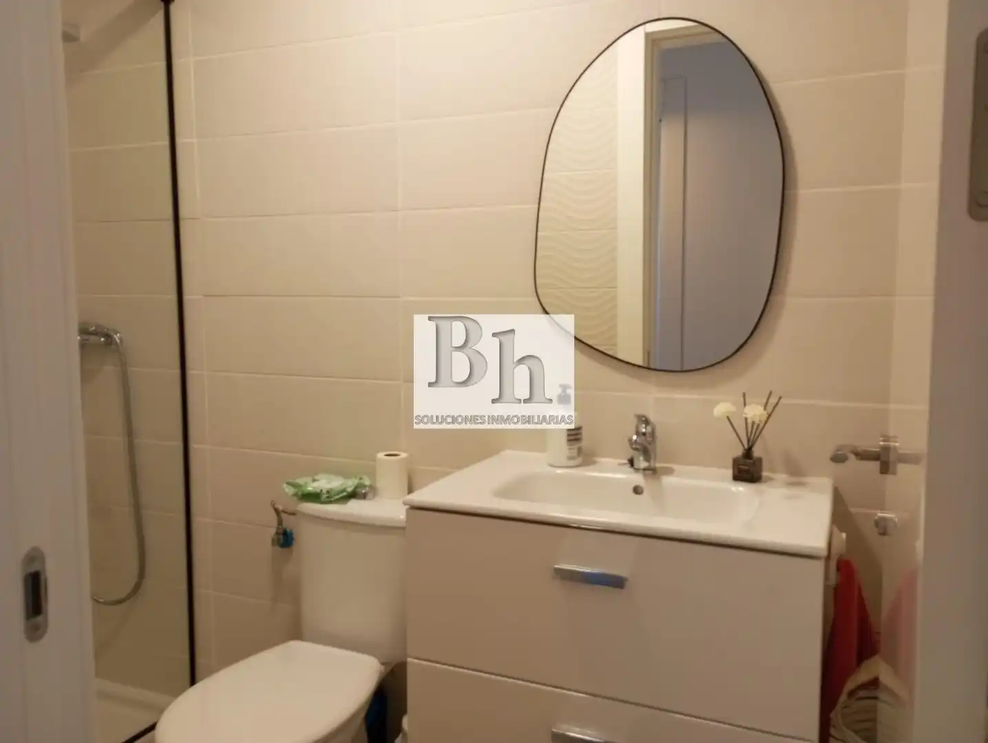Bathroom of Flat for sale in Málaga  with Air Conditioner, Private garden and Terrace