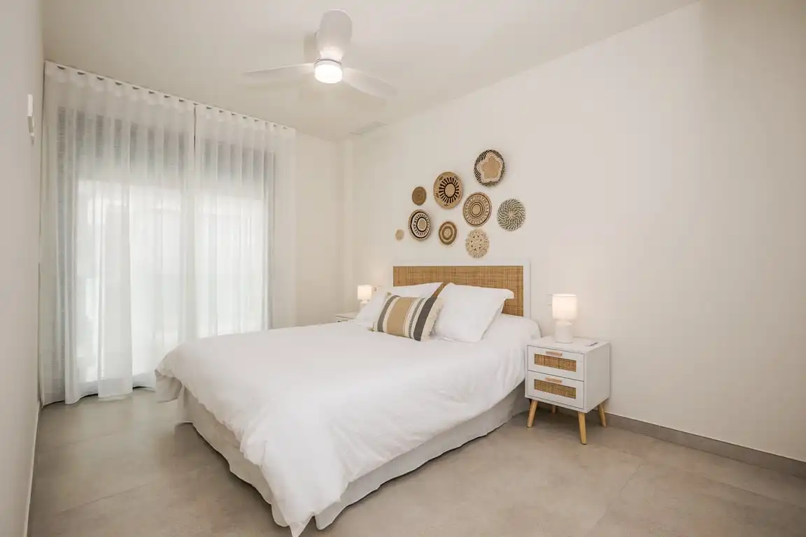 Schlafzimmer von Wohnungen zur Miete in Jávea / Xàbia mit Klimaanlage, Privatgarten und Schwimmbad