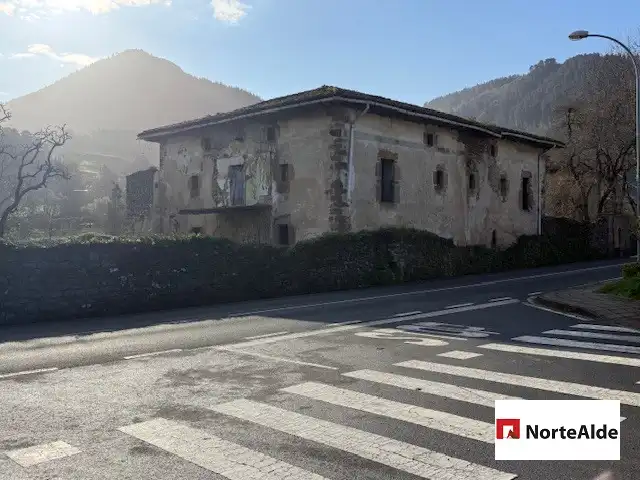 Casa rústica en venta en Sopuerta, imagen 2