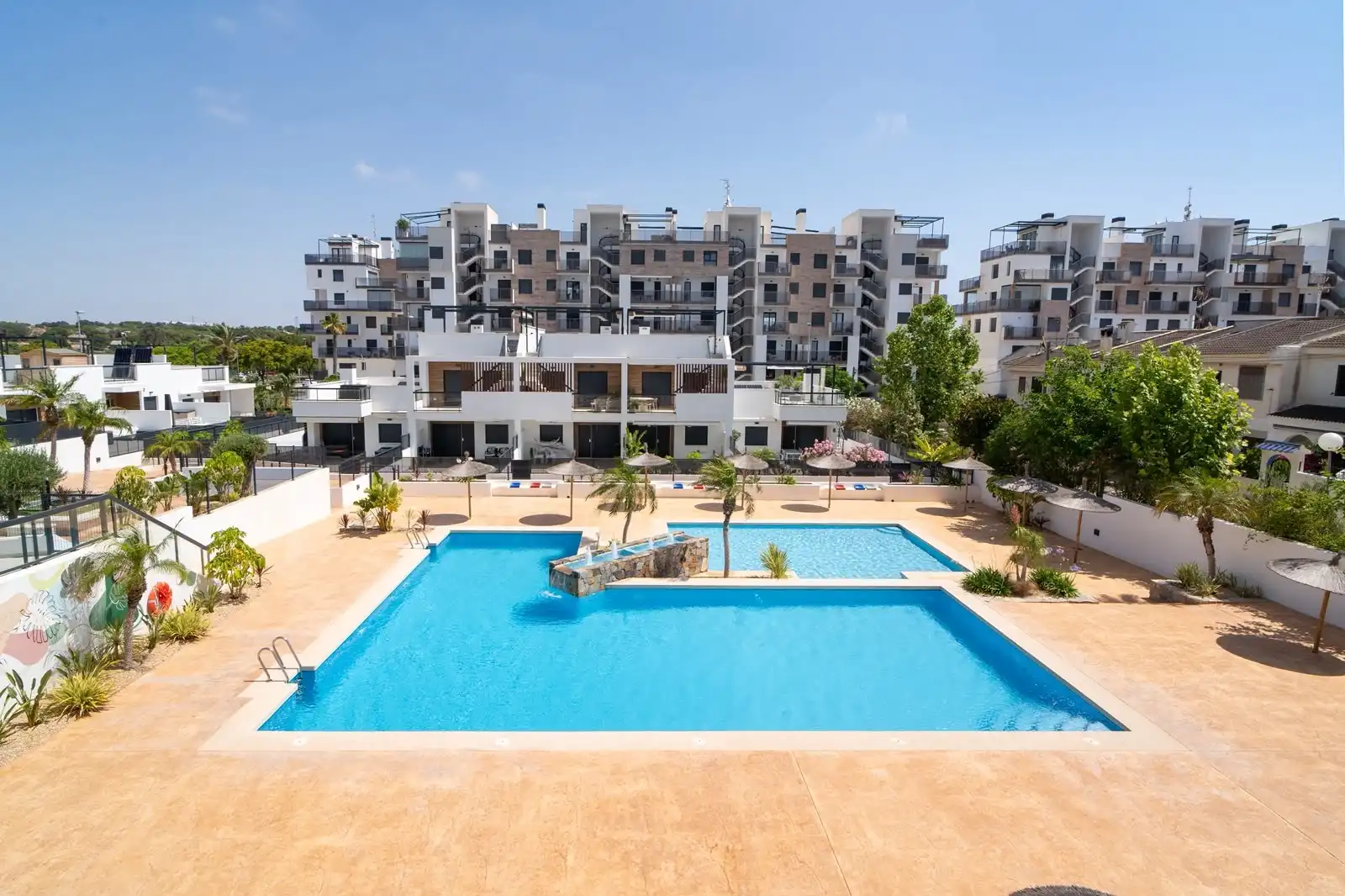 Piscina de Pis en venda en Pilar de la Horadada amb Aire condicionat, Calefacció i Terrassa