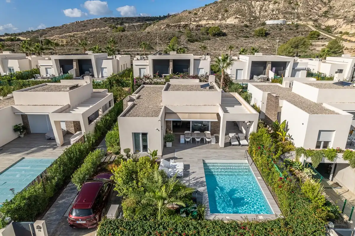 Casa con piscina in vendita a Algorfa