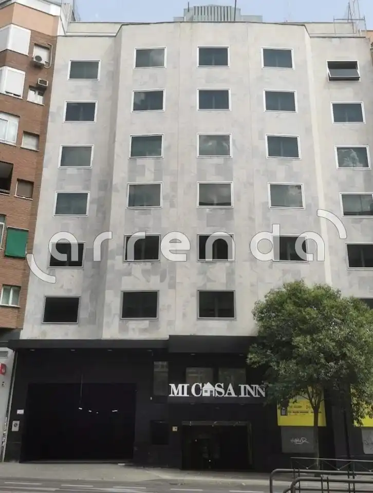 Außenansicht von Garage zum Verkauf in Madrid
