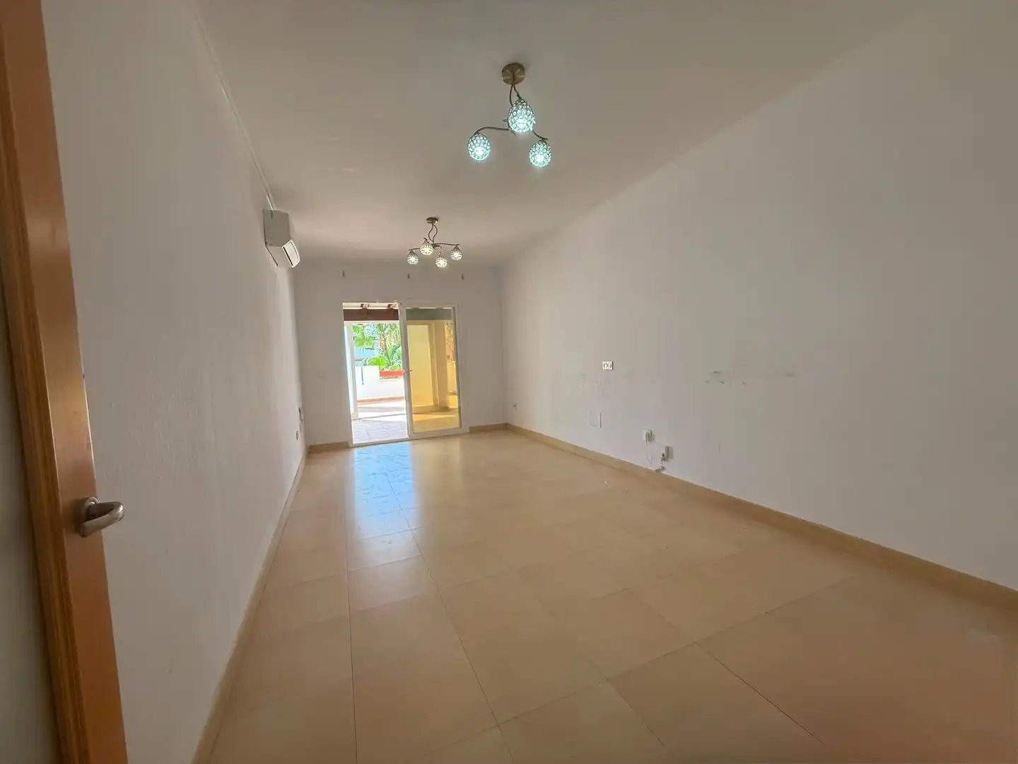 Piso con piscina en venta en Baviera golf, imagen 11