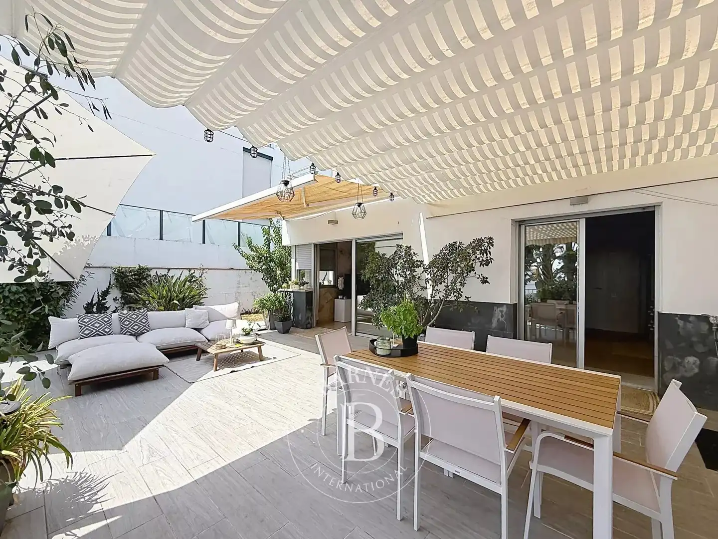Terraza de Casa adosada en venta en Mataró con Aire acondicionado, Calefacción y Jardín privado