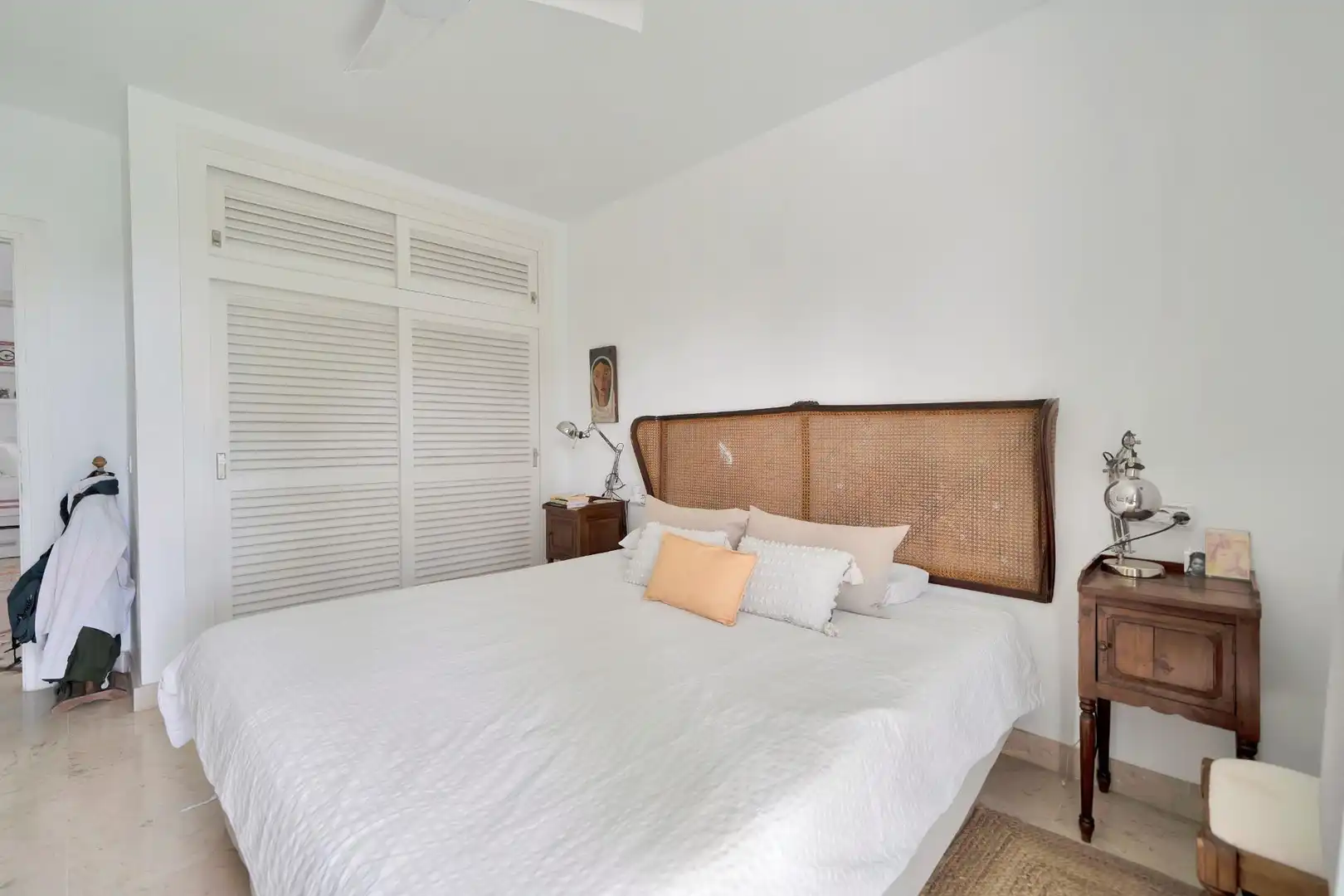 Habitación de Casa adosada en venta en Marbella con Aire acondicionado, Terraza y Trastero
