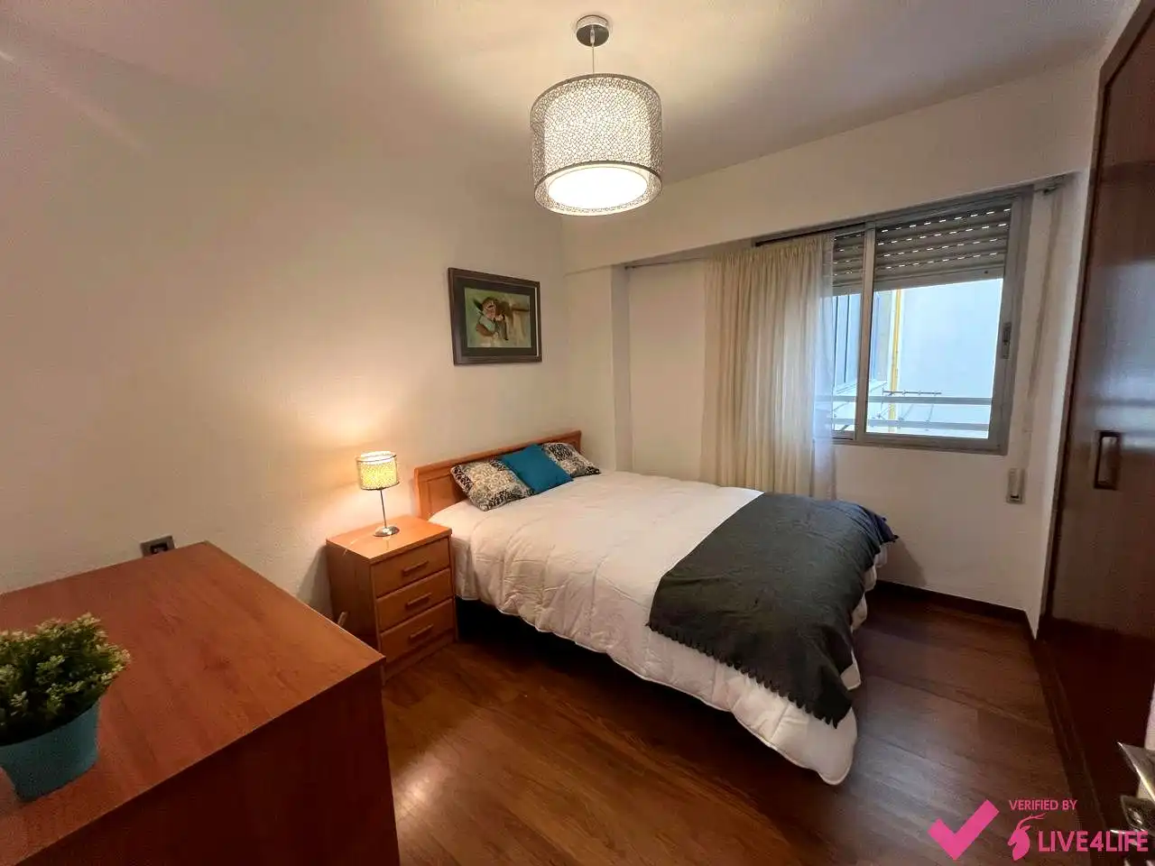 Bedroom of Flat for rent in Valencia  with Air Conditioner, Parquet flooring and Furnished