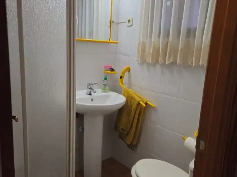 Badezimmer von Wohnung zum Verkauf in Santorcaz, Madrid