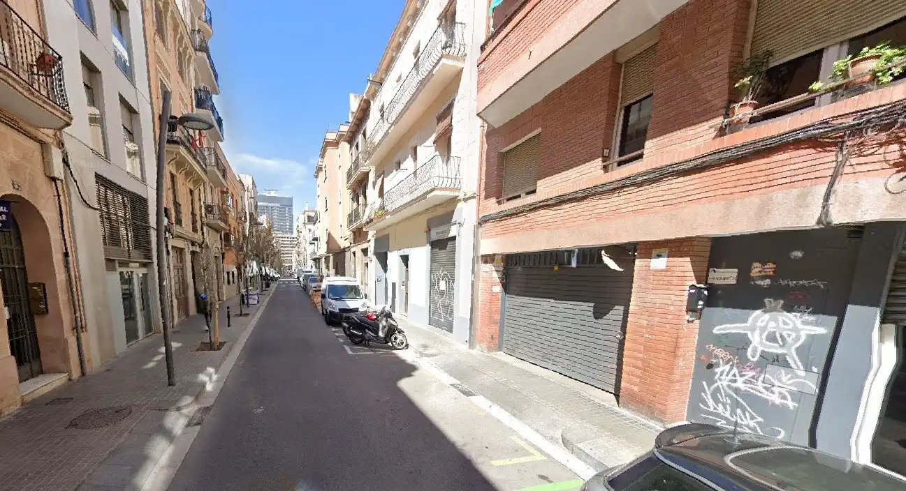 Individual amb ascensor en venda a Carrer de Béjar