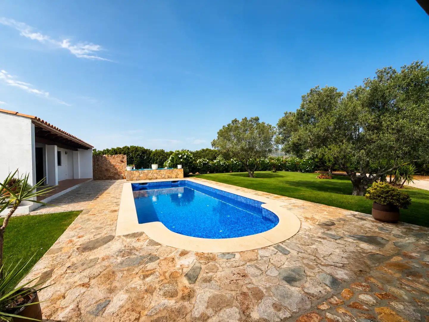 Swimming pool of Houses for rent in Sa Pobla  with Air Conditioner, Heating and Private garden