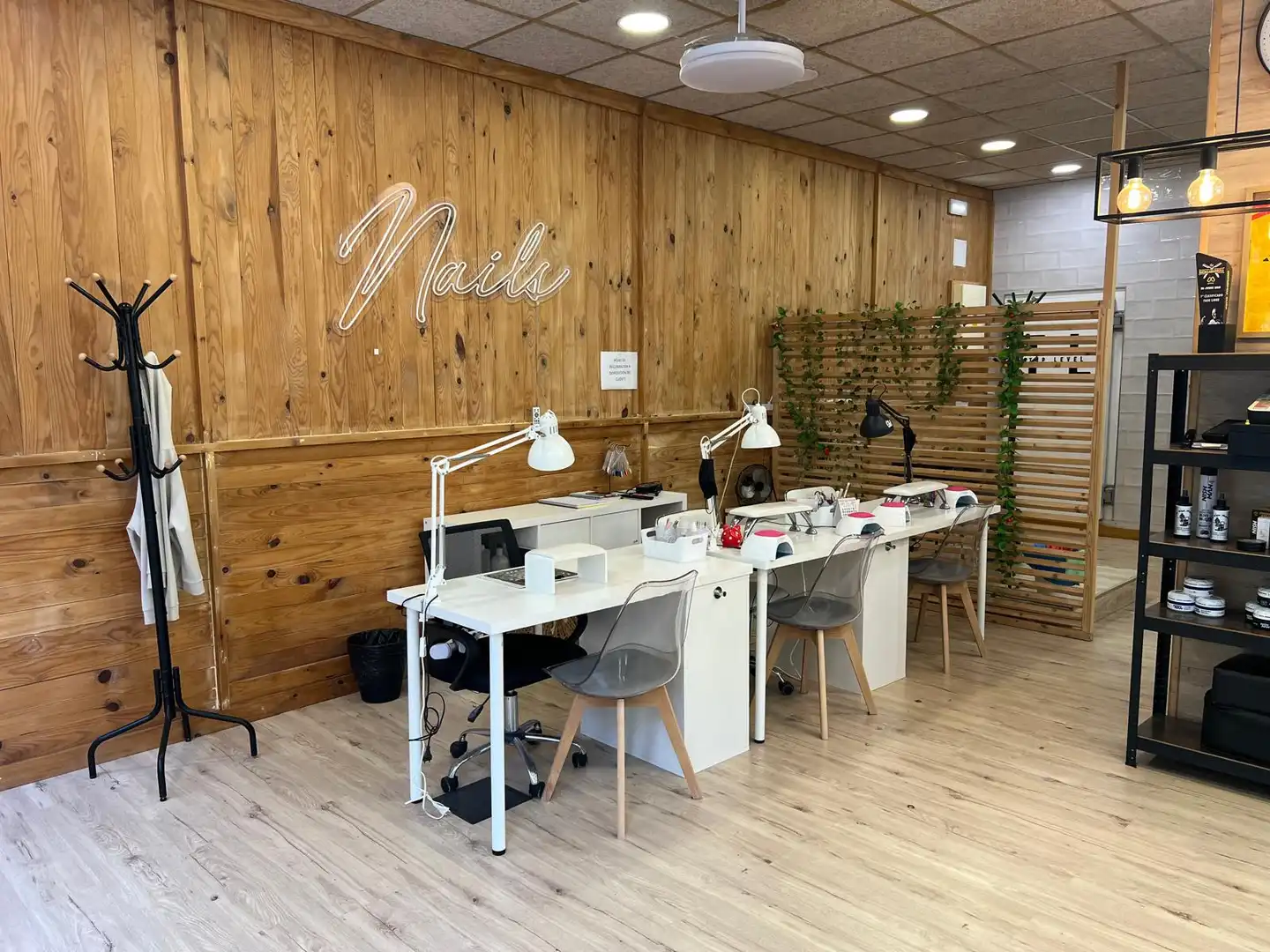 Local comercial en traspaso en Calle Cabrales, imagen 4
