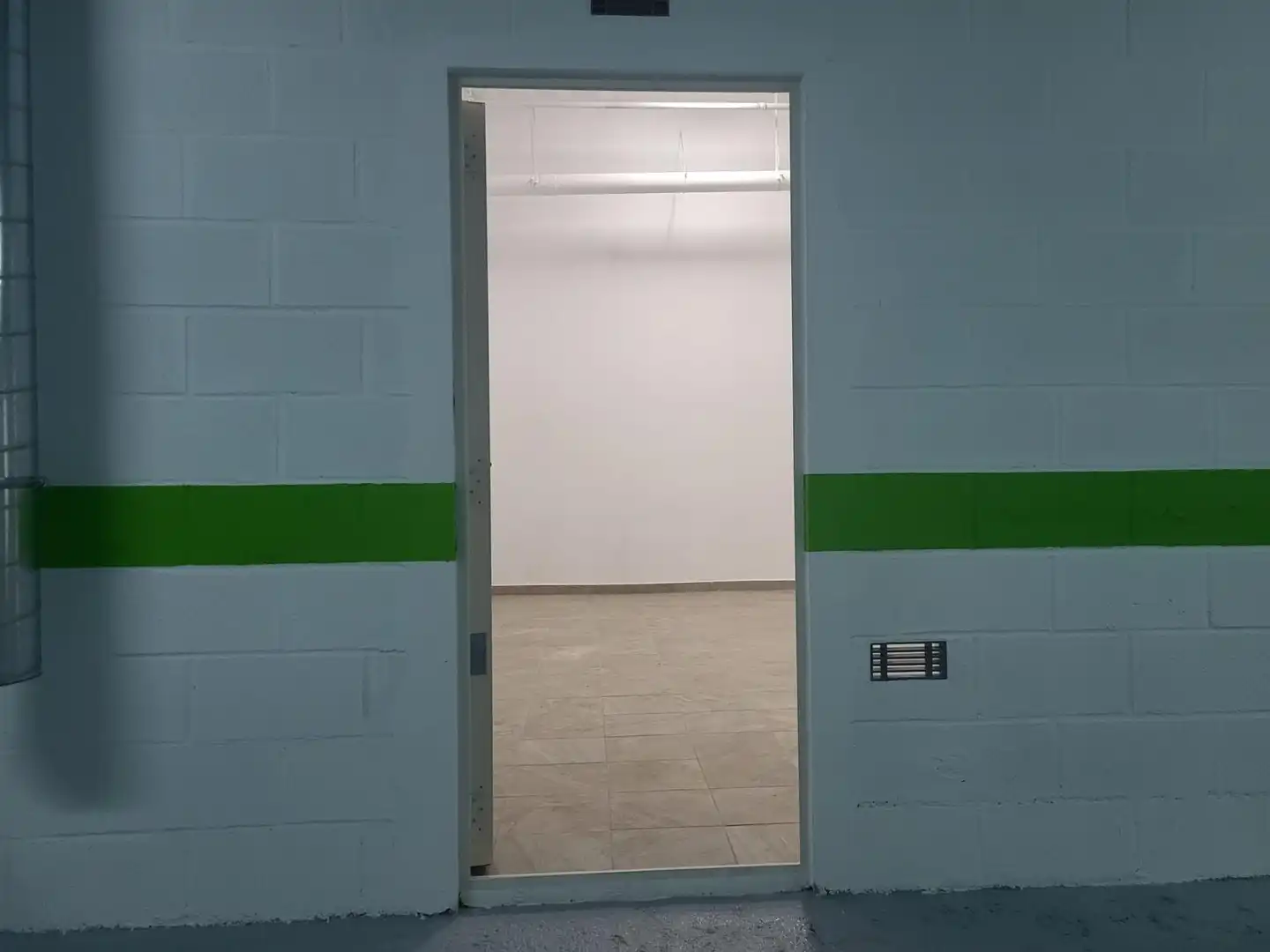 Storage room for sale in Zaragoza