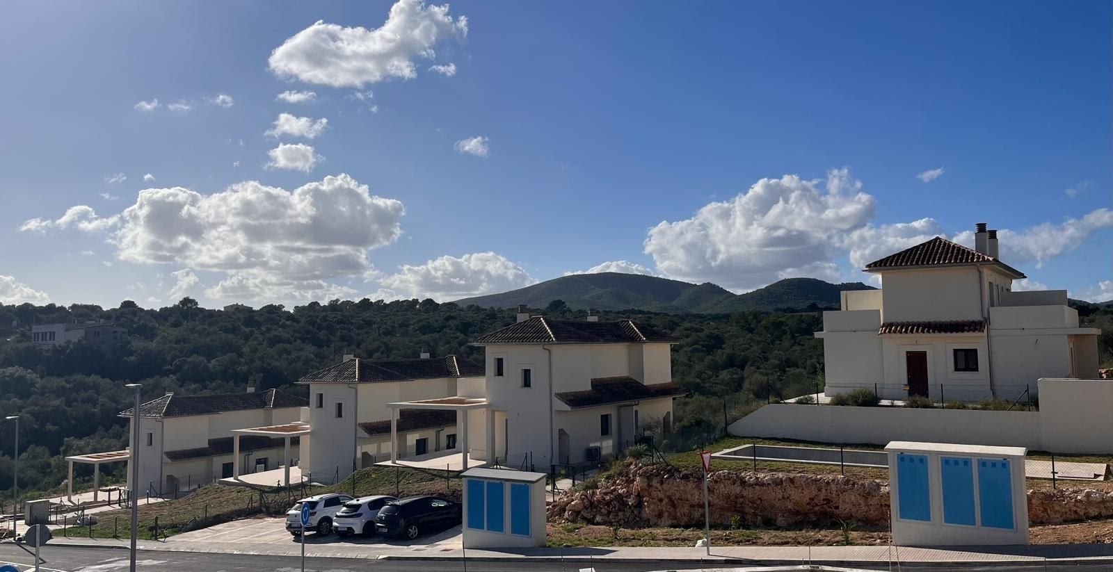 Exterior view of Single-family semi-detached for sale in Manacor  with Air Conditioner, Heating and Private garden