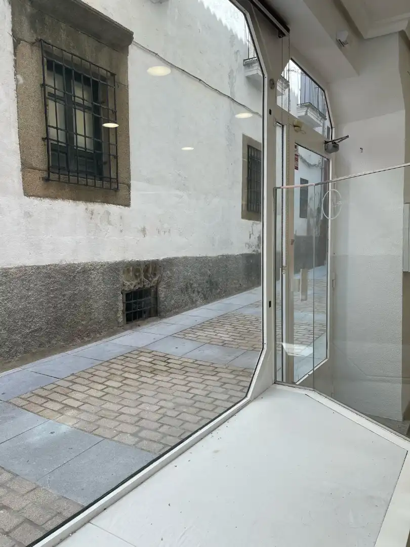 Local de lloguer a Calle Cartas, 2, Centro Ciudad