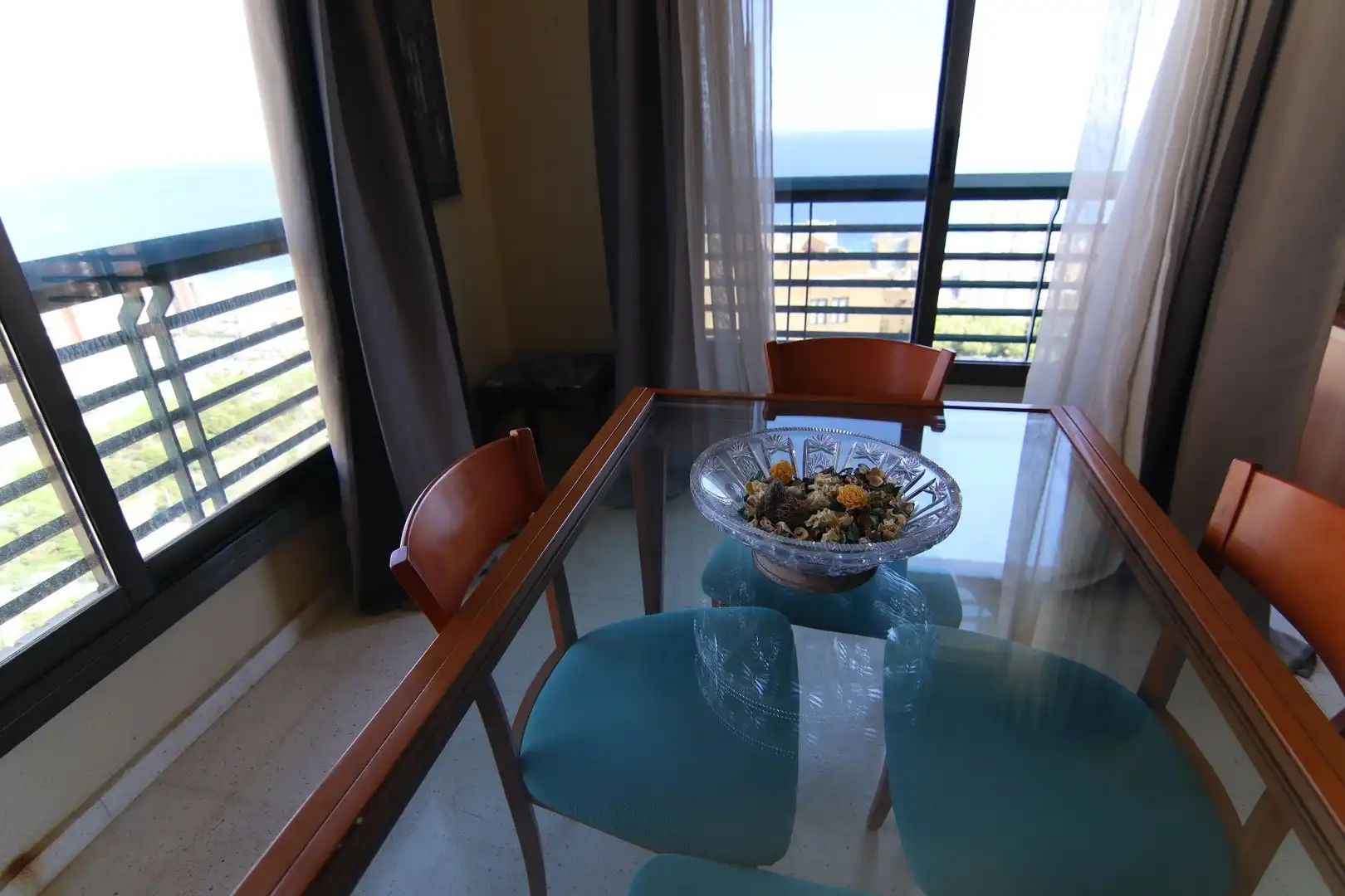 Comedor de Piso en venta en Benidorm con Aire acondicionado, Terraza y Amueblado