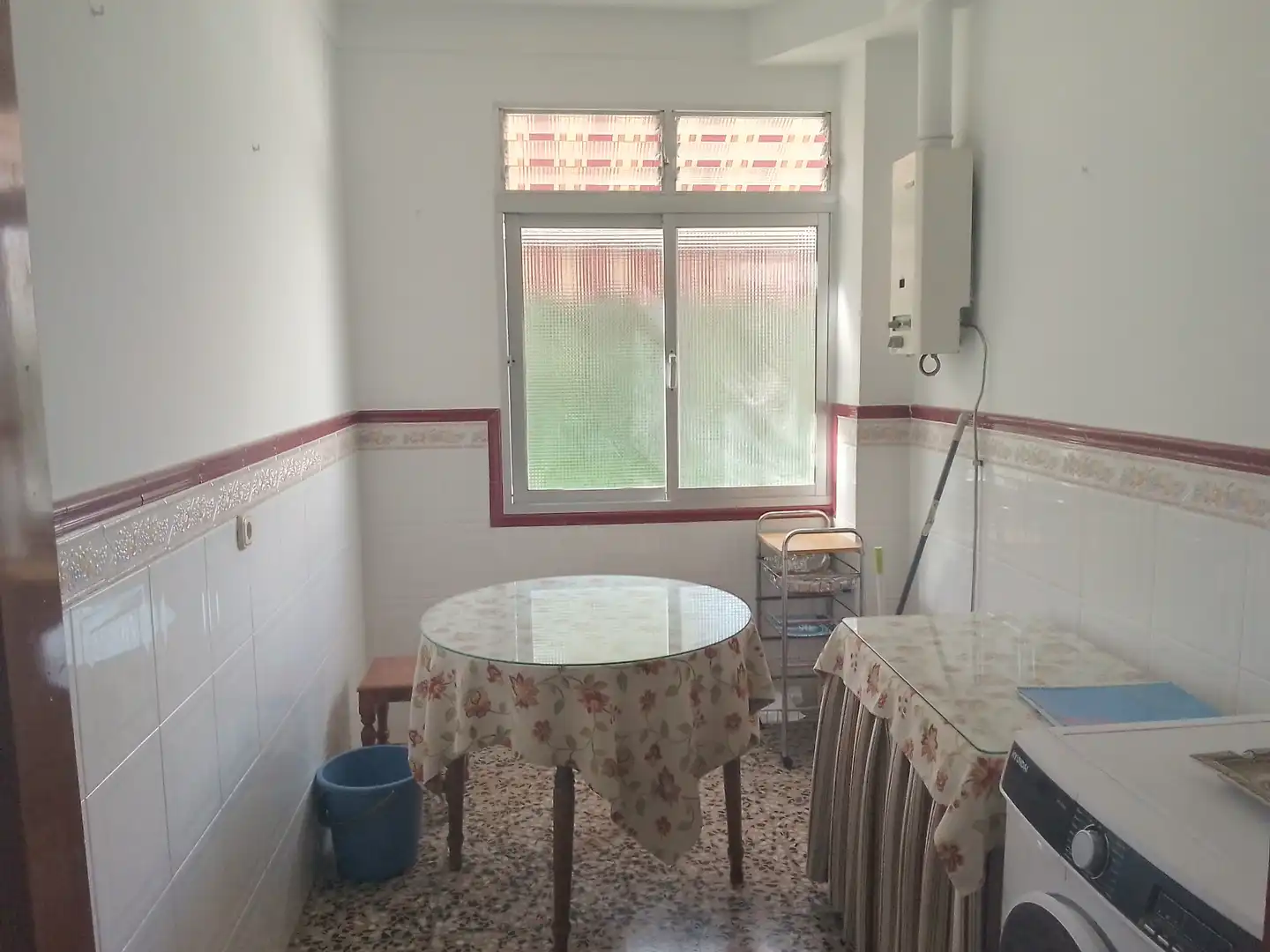 Cuina de Pis en venda en Ubrique amb Aire condicionat, Calefacció i Moblat