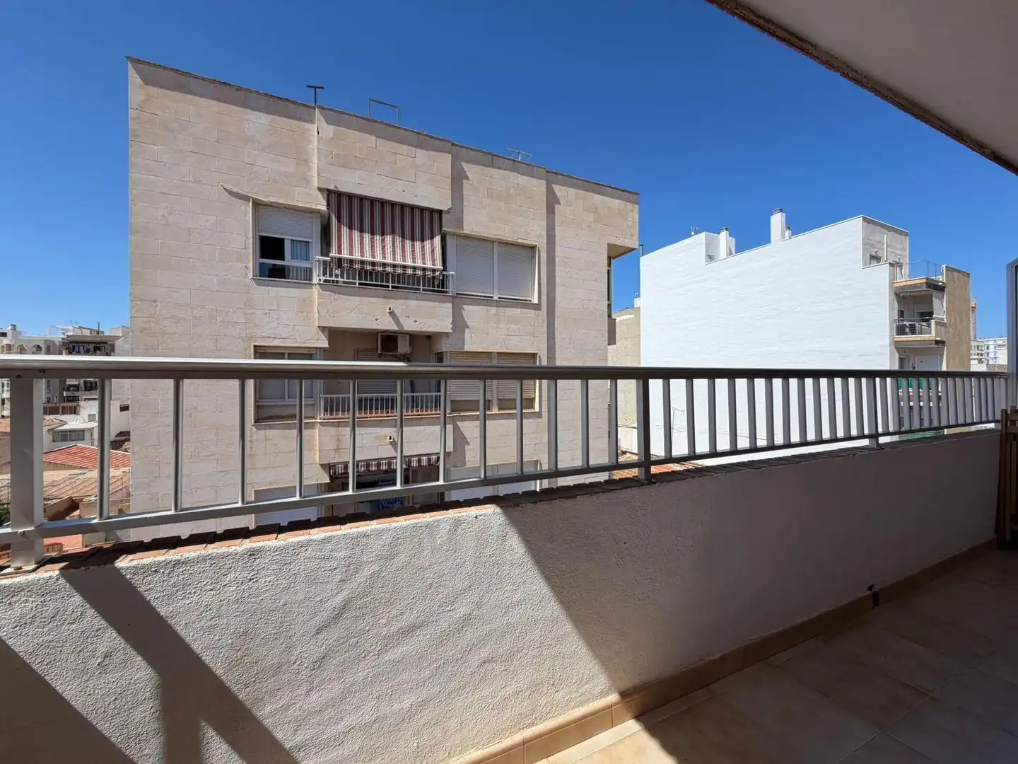 Vista exterior de Apartamento en venta en Torrevieja con Aire acondicionado, Terraza y Amueblado