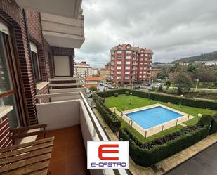 Exterior view of Flat for sale in Castro-Urdiales  with Heating, Terrace and Balcony