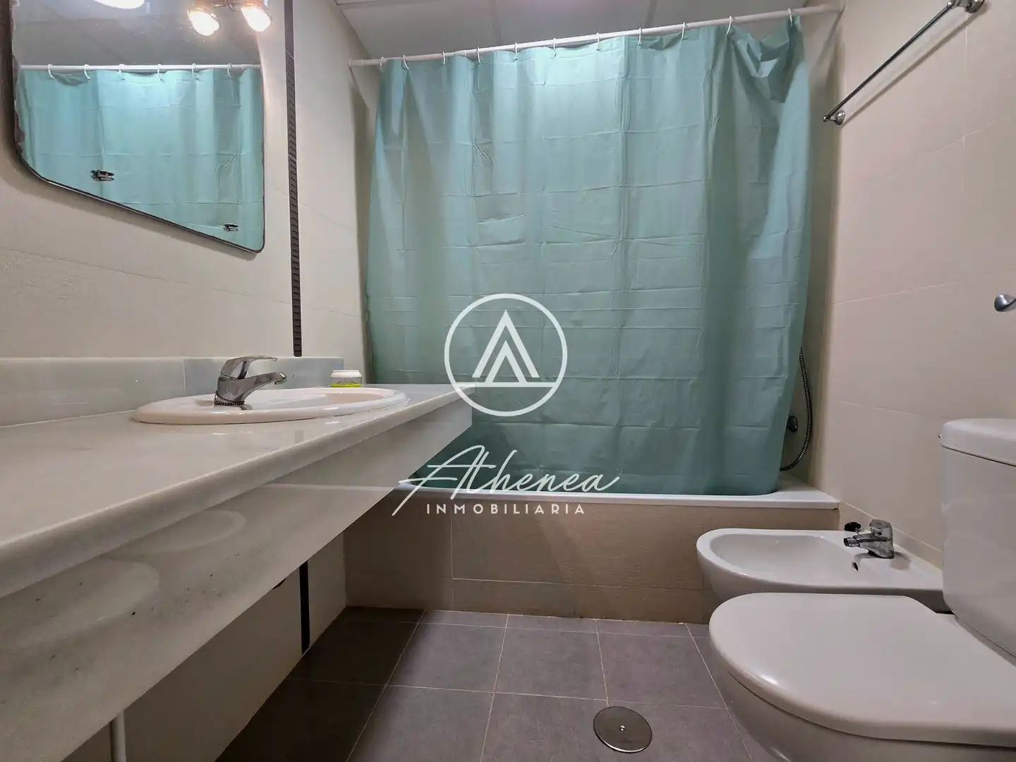 Baño de Piso en venta en Roquetas de Mar con Aire acondicionado, Calefacción y Terraza
