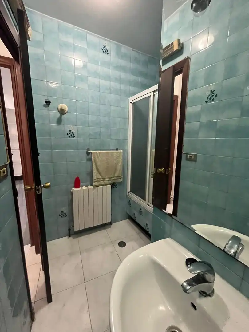 Bany de Casa o xalet en venda en A Coruña Capital  amb Calefacció i Traster