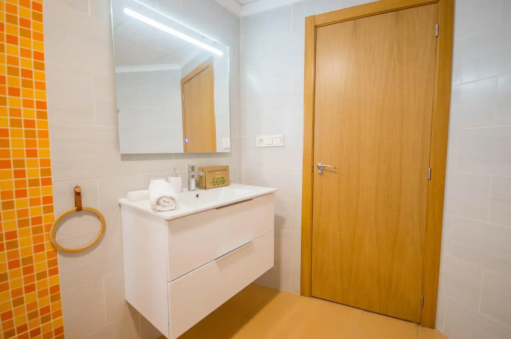Badezimmer von Wohnung zum Verkauf in Biar mit Klimaanlage, Abstellraum und Möbliert