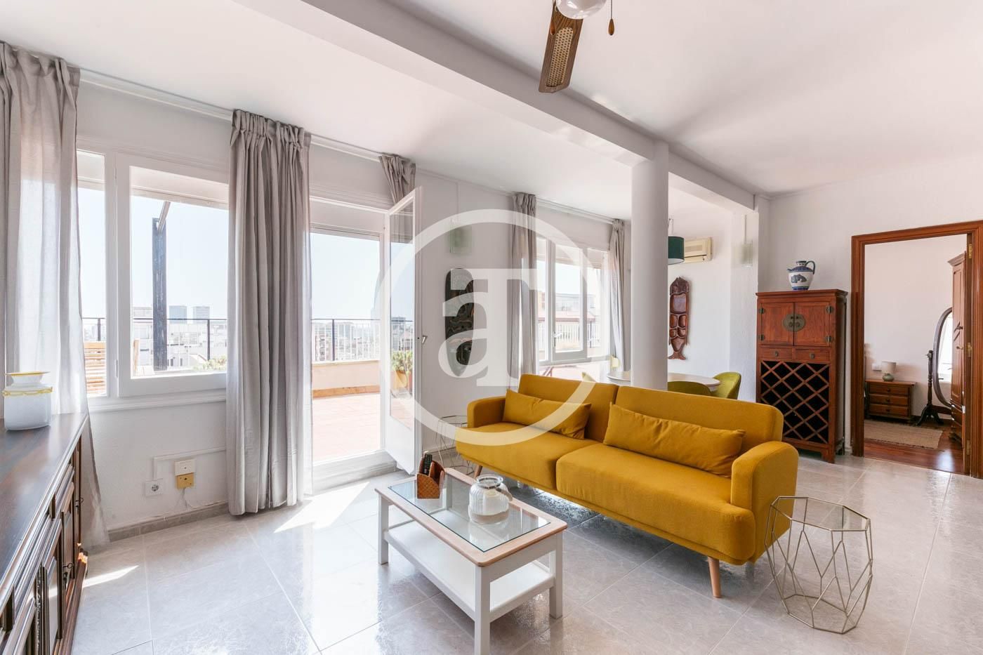 Exterior view of Attic to rent in  Barcelona Capital  with Air Conditioner, Heating and Furnished