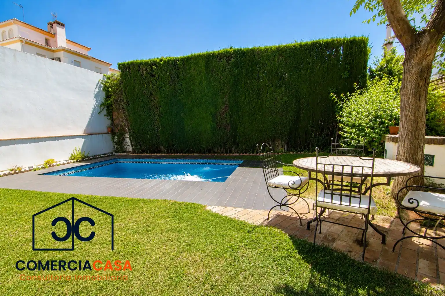 Semi-detached house with pool for sale in Peligros, imagen 3