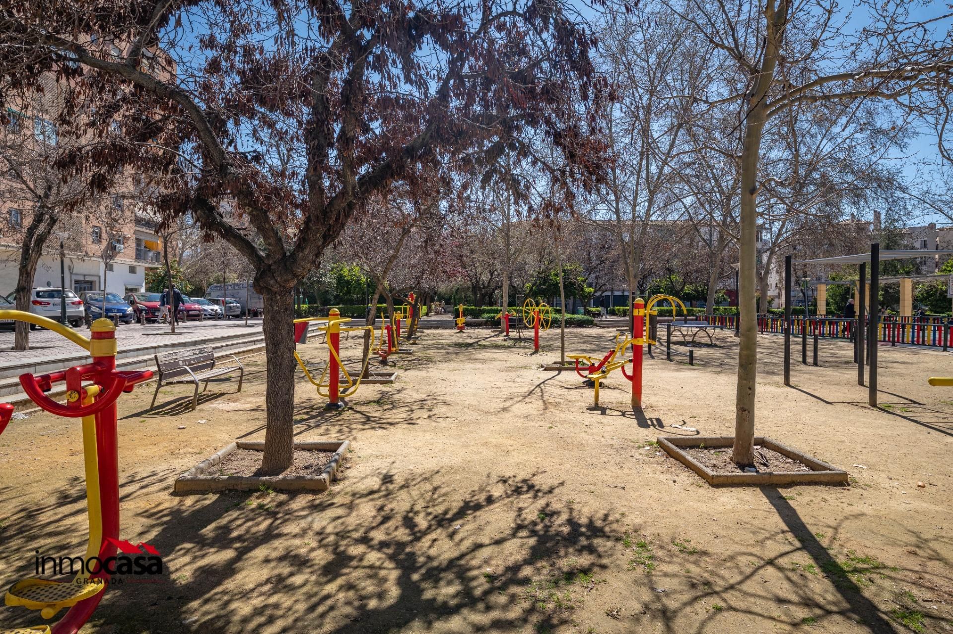 Vista exterior de Piso en venta en  Granada Capital con Aire acondicionado y Balcón