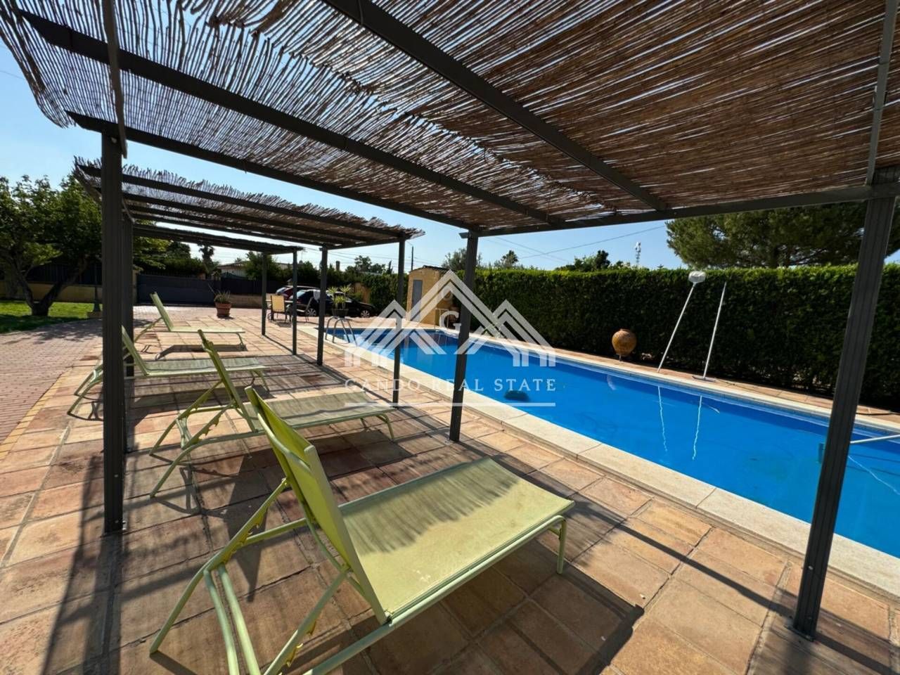 Swimming pool of House or chalet for sale in Alcalá de Guadaira  with Air Conditioner, Heating and Private garden