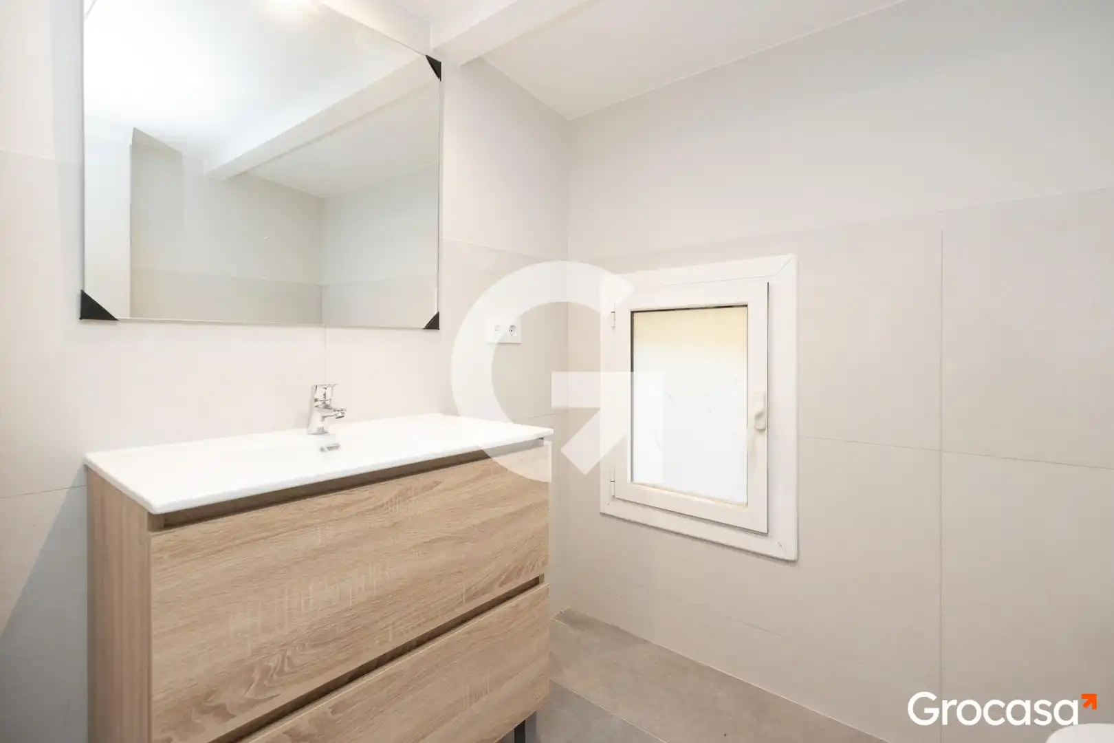Piso en venta en CL SANT PERE MITJA, Sant Pere, Sta. Caterina i la Ribera