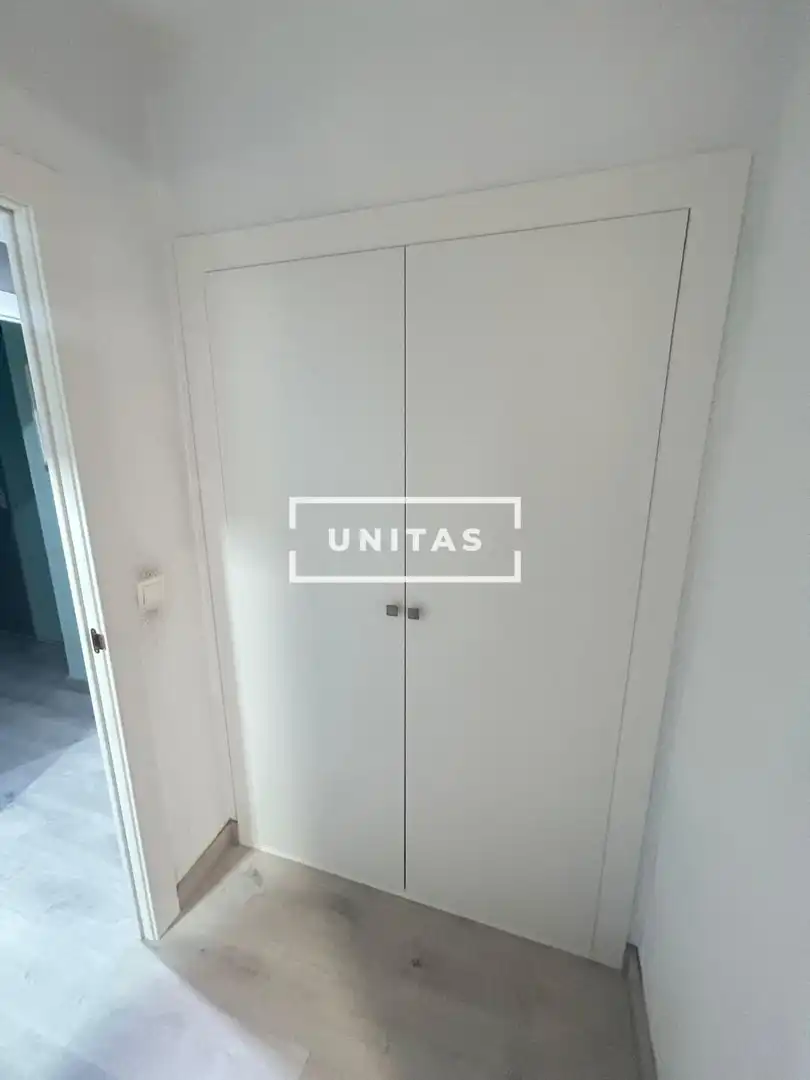 Piso en venta en BENEFAC.REMEDIOS URIARTE, 2, Carolinas Altas