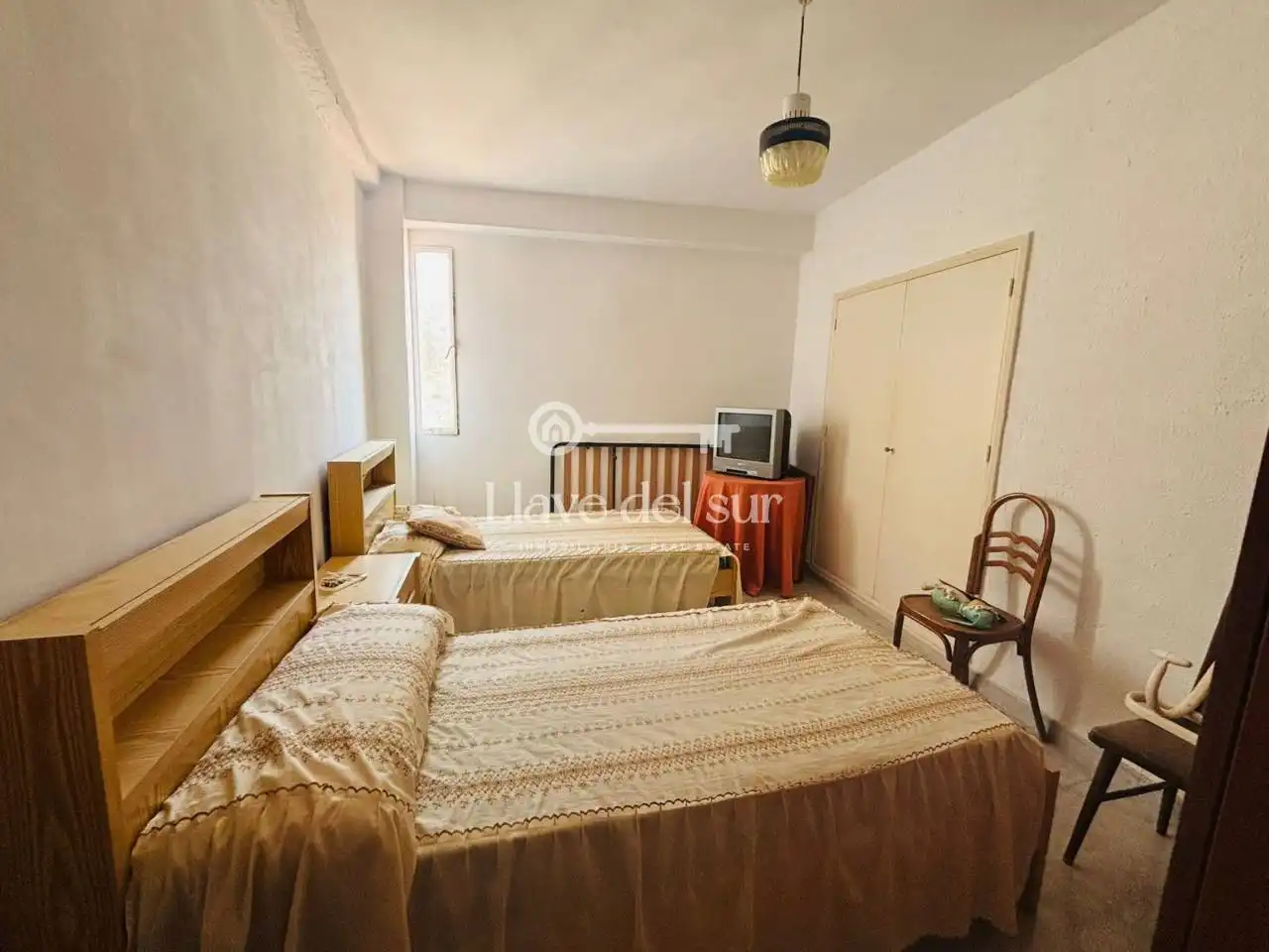 Schlafzimmer von Wohnung zum Verkauf in Águilas mit Möbliert und Balkon
