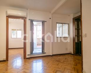 Living room of Flat for sale in  Madrid Capital  with Air Conditioner and Terrace