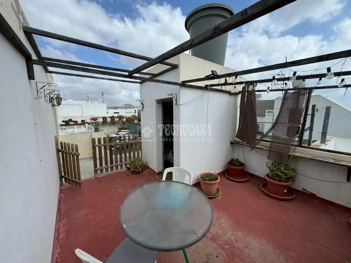 Terraza de Ático en venta en Arrecife con Amueblado y Balcón