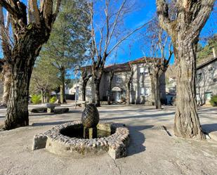 Vista exterior de Local en venda en Guadarrama amb Terrassa i Moblat