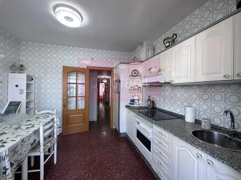 Cocina de Piso en venta en Lugo