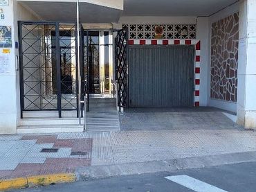 Plaza de garaje individual en venta en Casc Urbà