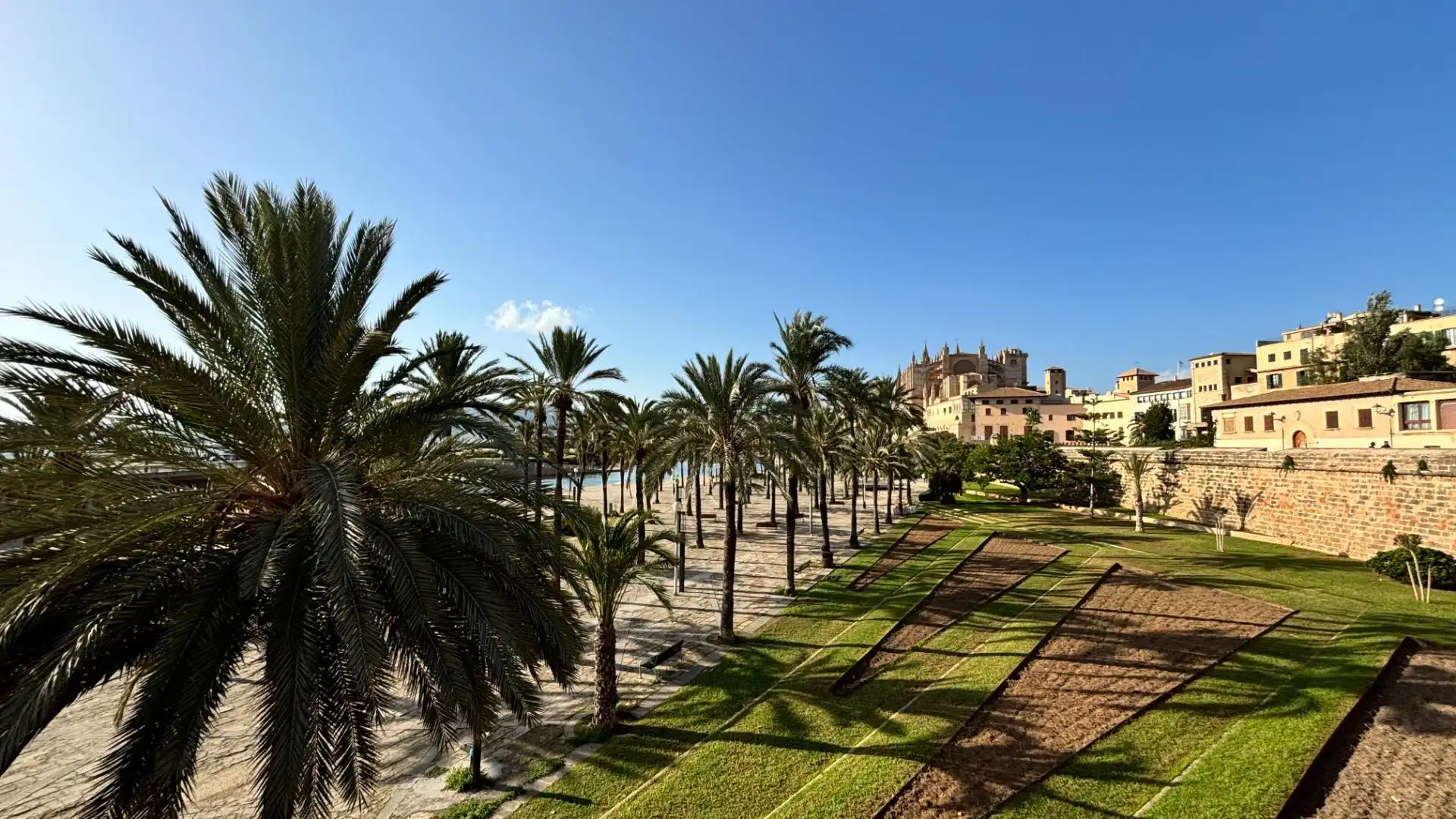 Vista exterior de Piso en venta en  Palma de Mallorca con Aire acondicionado, Parquet y Balcón