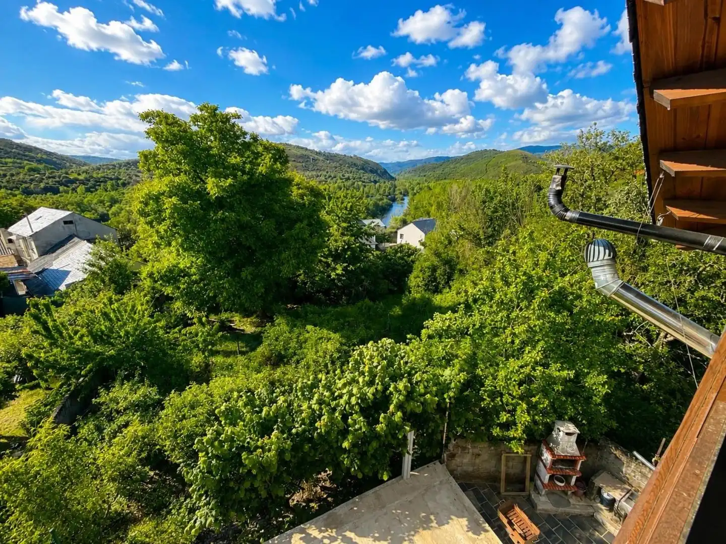 Casa adosada en venta en Toreno