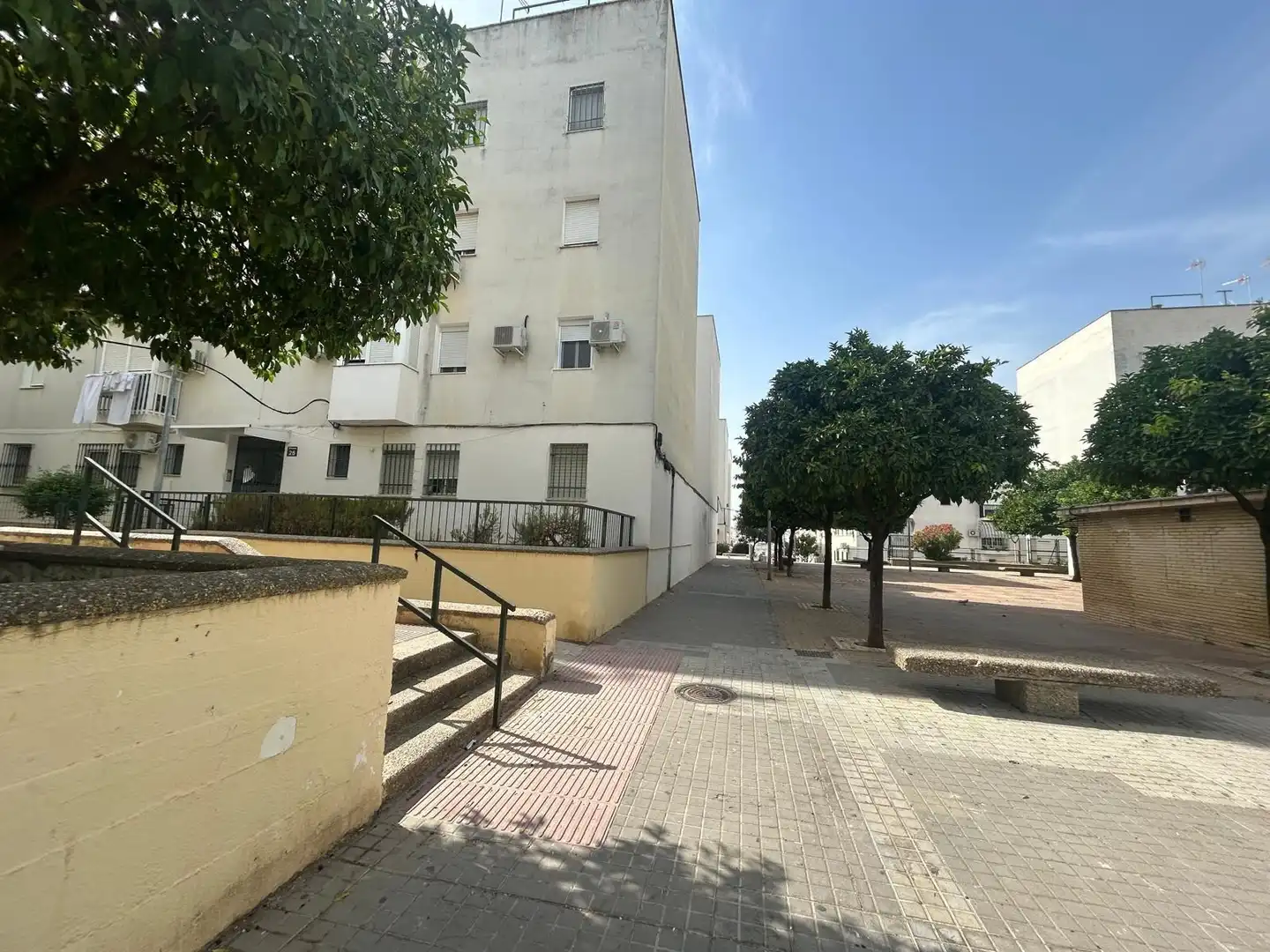 Vista exterior de Piso en venta en Utrera